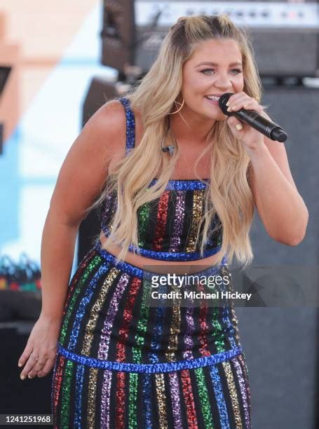 5,963 Lauren Alaina Photos & High Res Pictures